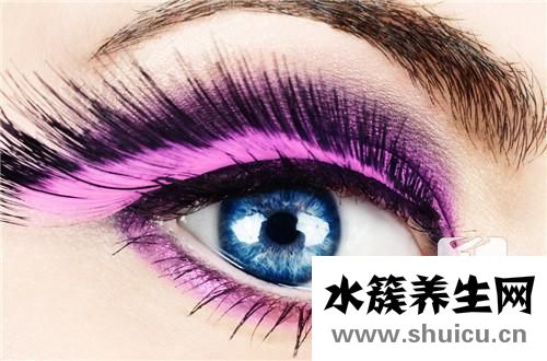 隐形眼镜怎么戴