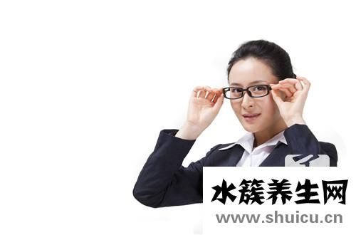 眼镜度数配低了的后果