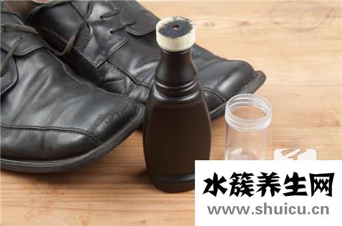 小白鞋怎么洗