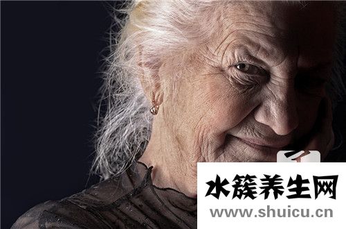 眼睛看东西模糊是怎么回事