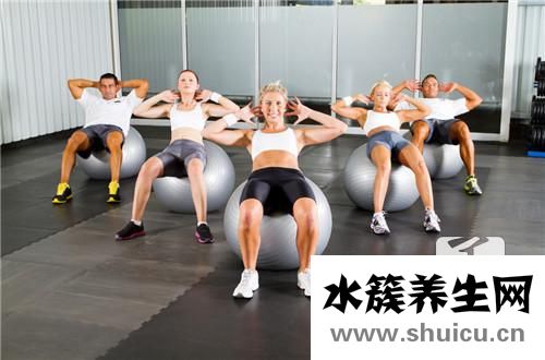 腹肌健身器材
