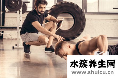 单臂哑铃划船