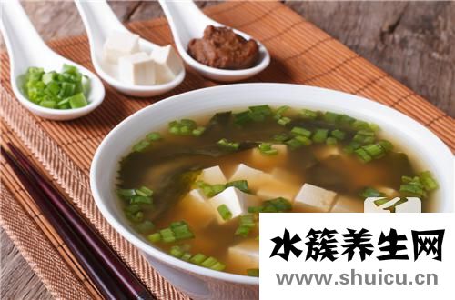 鲢鱼炖豆腐