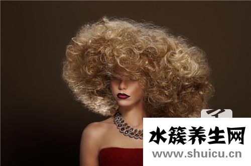 短发怎么扎简单好看