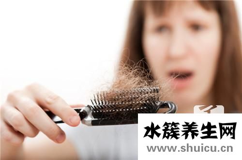 少女脱发的原因及治疗