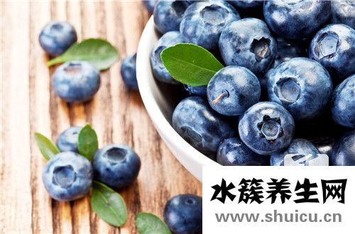蓝莓李果