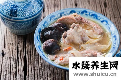 土豆排骨汤