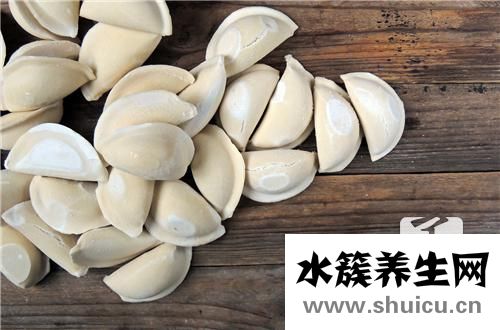 西葫芦鸡蛋饺子