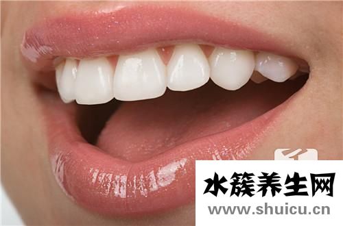 牙槽骨突出