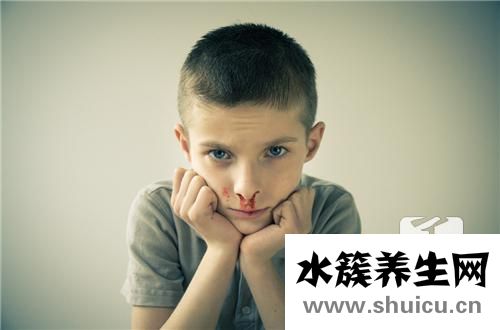 鼻梁有青筋