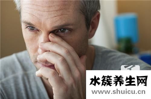 鼻子里的红肉球图片