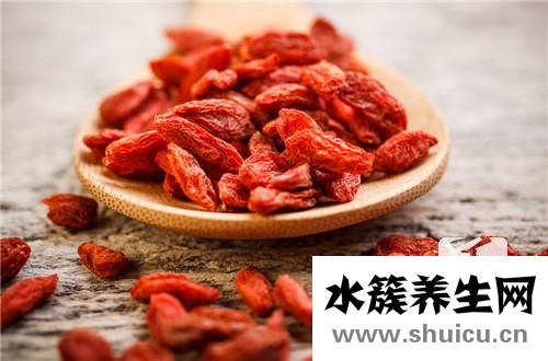 蜂蜜加枸杞