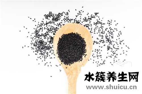每天早上坚持吃黑芝麻