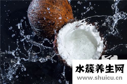 椰肉怎么取出来