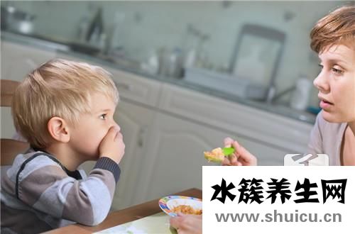 小孩子眨眼睛