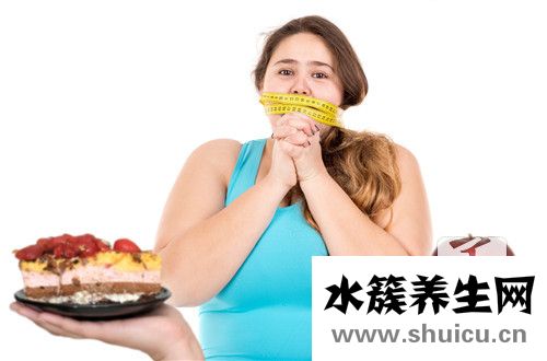 胖女生穿衣搭配