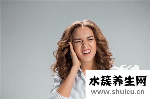 刚打的耳洞肿了怎么办？打耳洞耳朵肿了怎么办