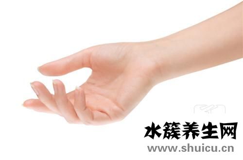 手指头有白点是怎么回事？手指甲上有白点是怎么回事