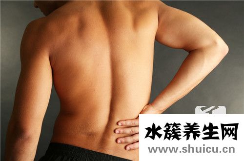 后背毛孔密密麻麻黑点