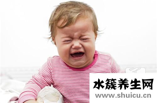 小孩子耳朵里有硬的耳屎该怎么弄