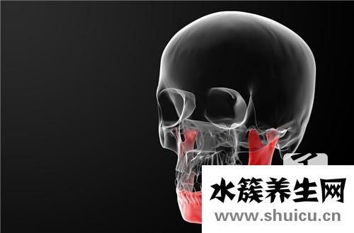 下颚骨错位怎么给回位 下颚骨错位 该怎么办