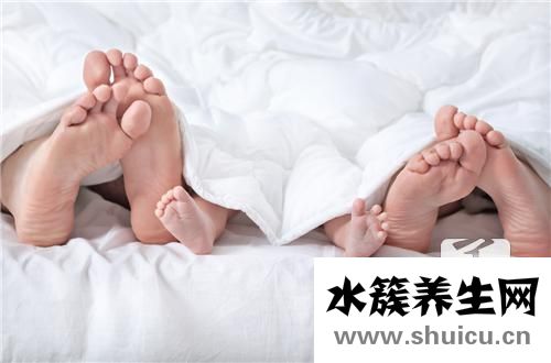 脚后跟上方一寸按压疼