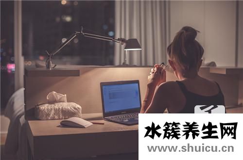 皮肤黑点
