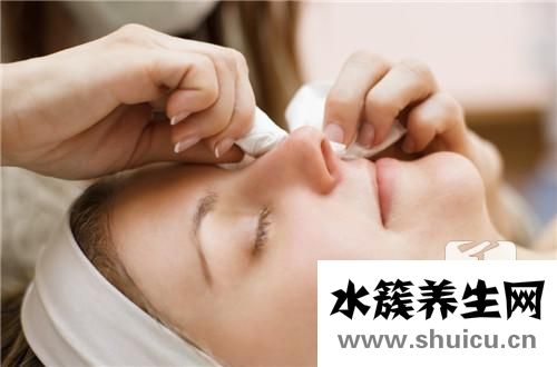 脸上有黑点