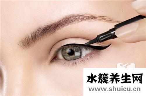 隐形眼荆糊