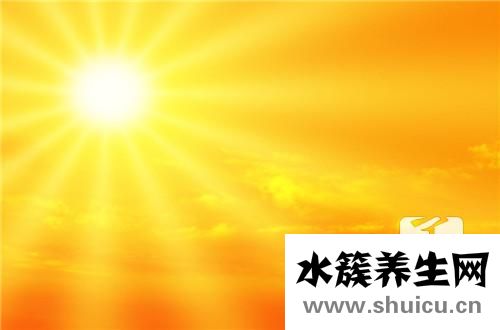 对太阳过敏有什么症状？对太阳过敏是什么病？