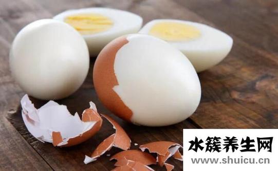 隔夜的水煮蛋能吃吗？带壳水煮蛋的保存方法