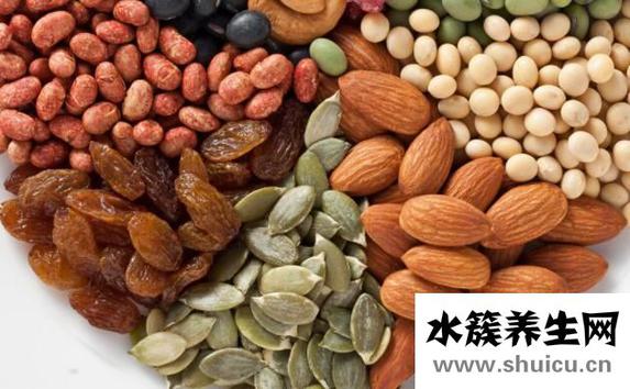 嘴唇发黑是怎么回事