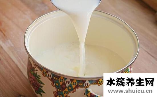 牛奶泡脚