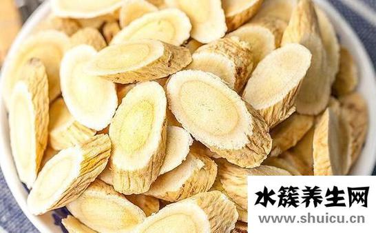 黄芪泡水喝能去斑吗