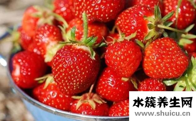 女人吃草莓好处和坏处