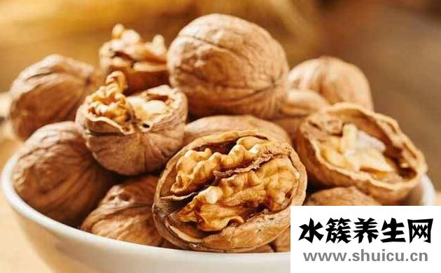 吃什么坚果丰胸