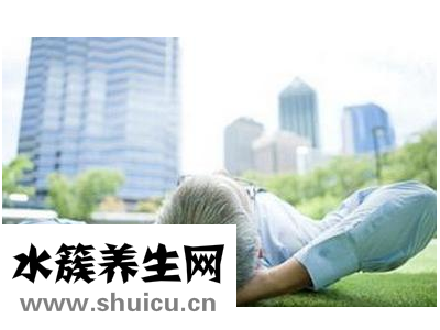 少年白头发的原因是什么？预防少年白发少白头