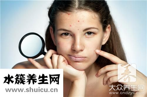 鼻子很油