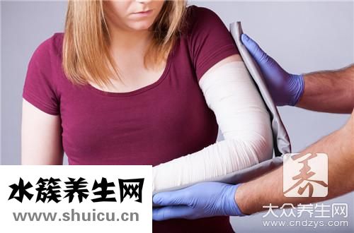 髌骨骨裂