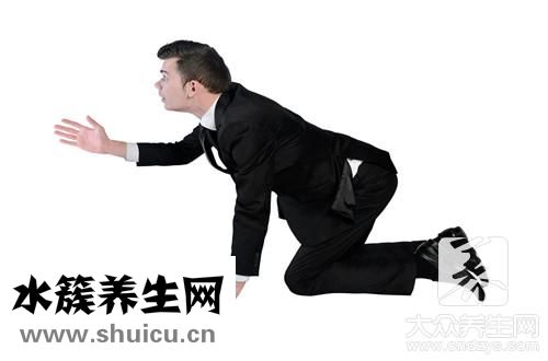 膝盖里面痒