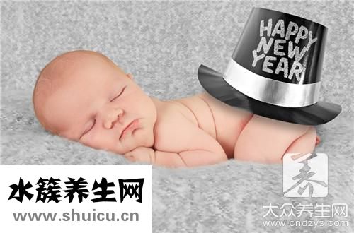 一天放几十个屁正常吗