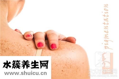 白色颗粒