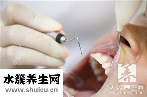 骨性龅养牙套有用吗