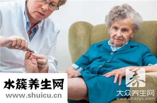 手指指甲边缘一按就疼