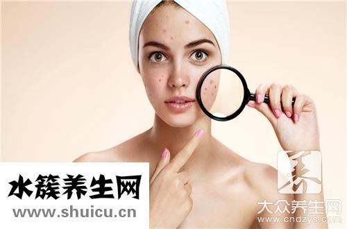 男生内分泌失调长痘痘