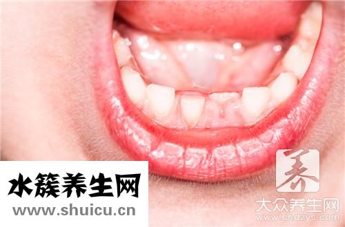 吃东西塞牙缝办