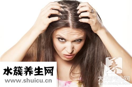 大块头皮屑多是什么原因