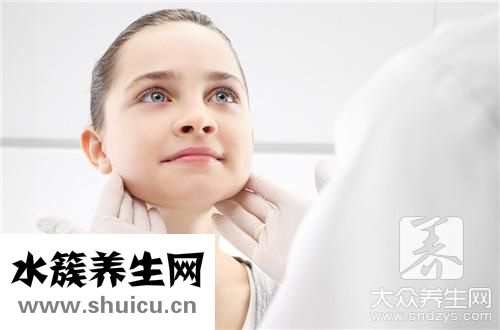 喉咙滤泡