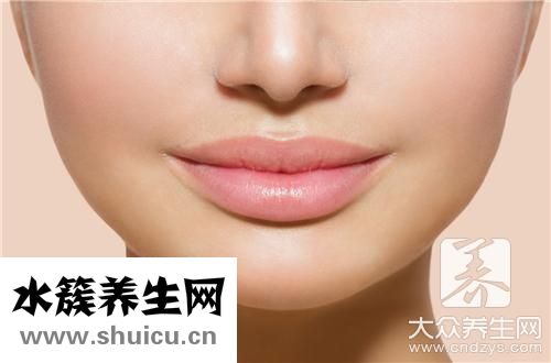 嘴唇周围红肿紧绷发痒