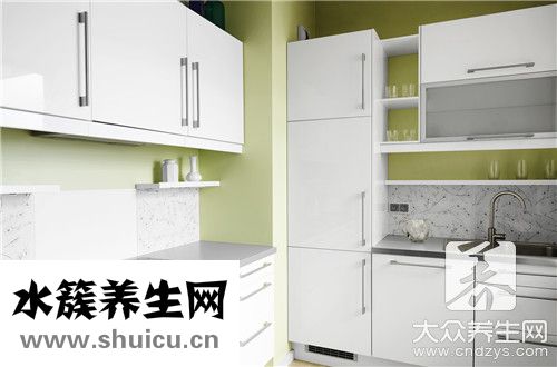 房间潮湿发霉办